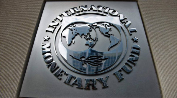 FMI mantiene previsión de crecimiento en el 2022 y rebaja el 2023