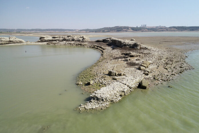 FOTOS: Inundada ciudad romana de hace casi 2.000 años resurge en Turquía