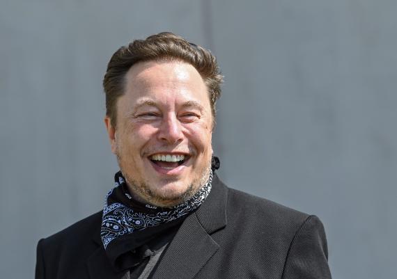 Esto ha convertido a Musk, con un patrimonio neto de más de 250.000 millones de dólares, en el ciudadano privado más rico de la historia.