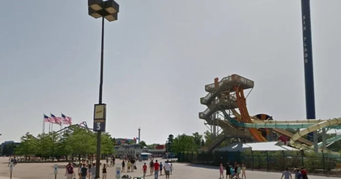 Tiroteo en Six Flags al norte de Chicago deja tres heridos