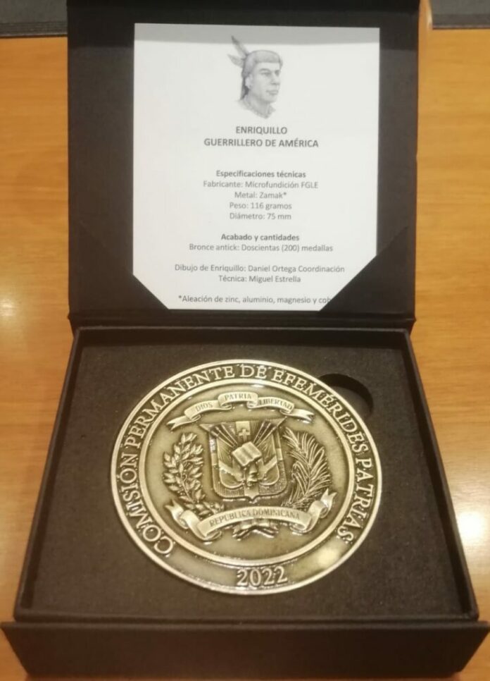 Gobierno pone a circular medalla en honor a cacique Enriquillo