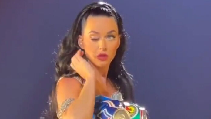 Katy Perry usa su “problema” en el ojo para anunciar conciertos