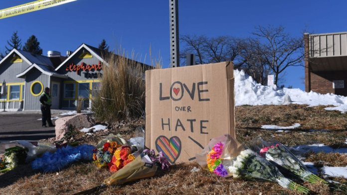 Masacre en una discoteca LGBT de Colorado deja 5 muertos