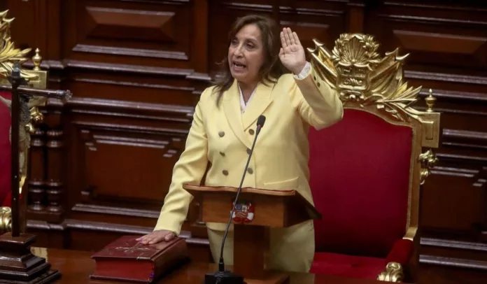 Conoce a Dina Boluarte, la primera mujer en asumir la presidencia de Perú