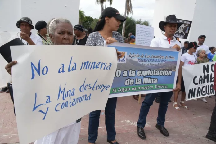 Sacerdotes se oponen a proyecto minero El Romero en San Juan.