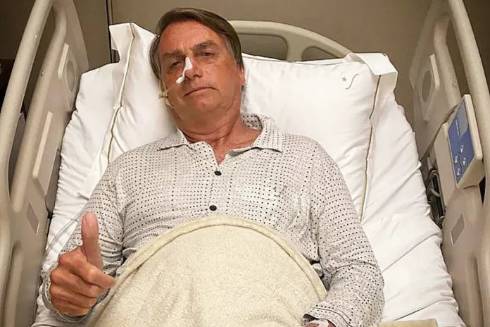 Bolsonaro fue ingresado a hospital de Florida por una obstrucción intestinal