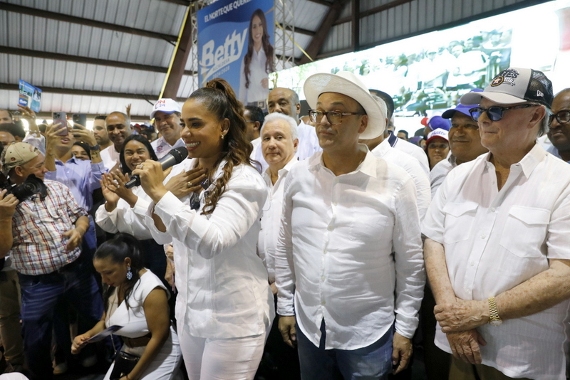 Betty Gerónimo asegura ha llegado el momento para que una mujer asuma el liderazgo de SDN