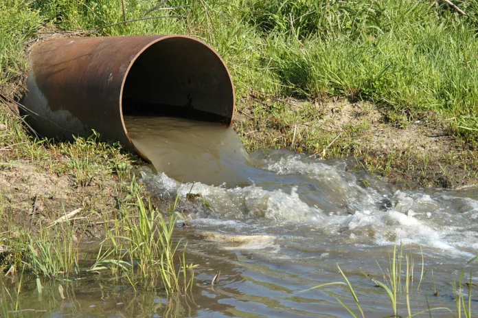 Más 5.500 millones de personas estarán expuestas a aguas contaminadas para el 2100