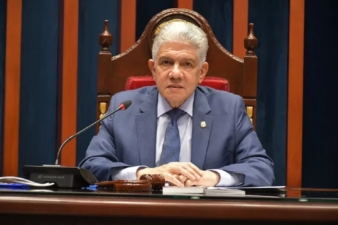 Eduardo Estrella será enlace entre el Senado y el Poder Ejecutivo