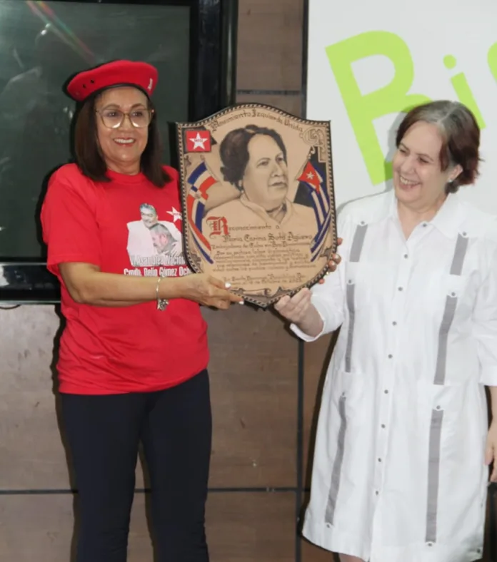 El MIU despide con masivo acto embajadora de Cuba en República Dominicana